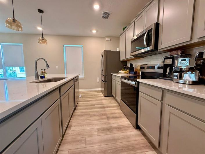 Image No.5-5 Bed House for sale