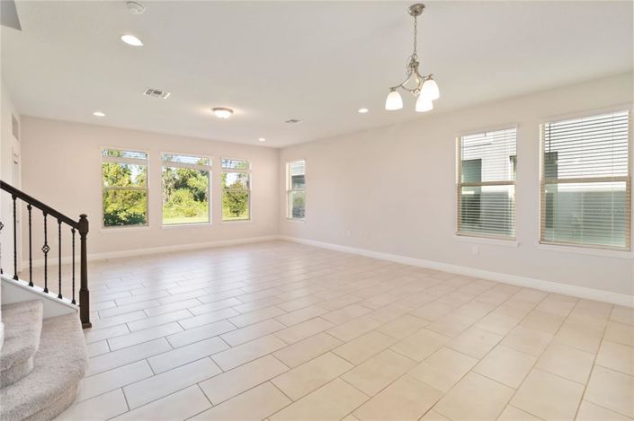 Image No.24-4 Bed House for sale