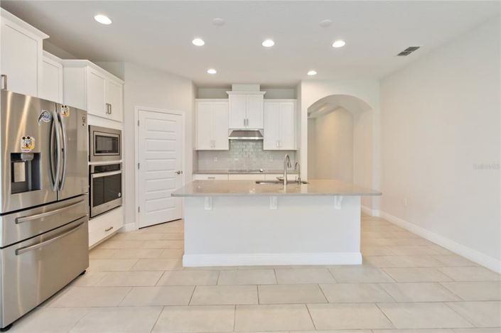 Image No.28-4 Bed House for sale