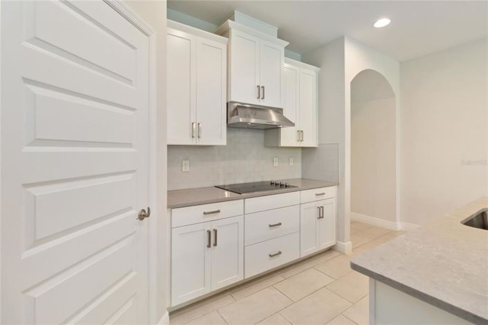 Image No.30-4 Bed House for sale