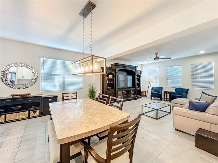 Image No.12-4 Bed Townhouse for sale