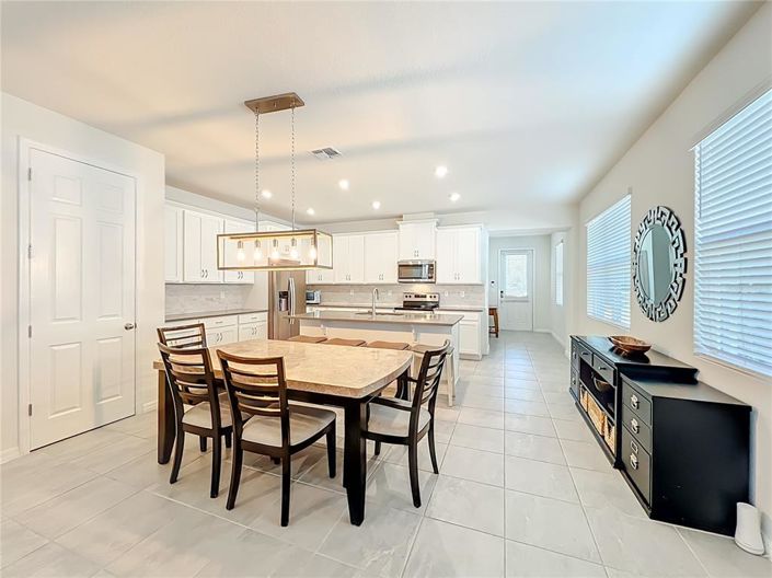 Image No.13-4 Bed Townhouse for sale