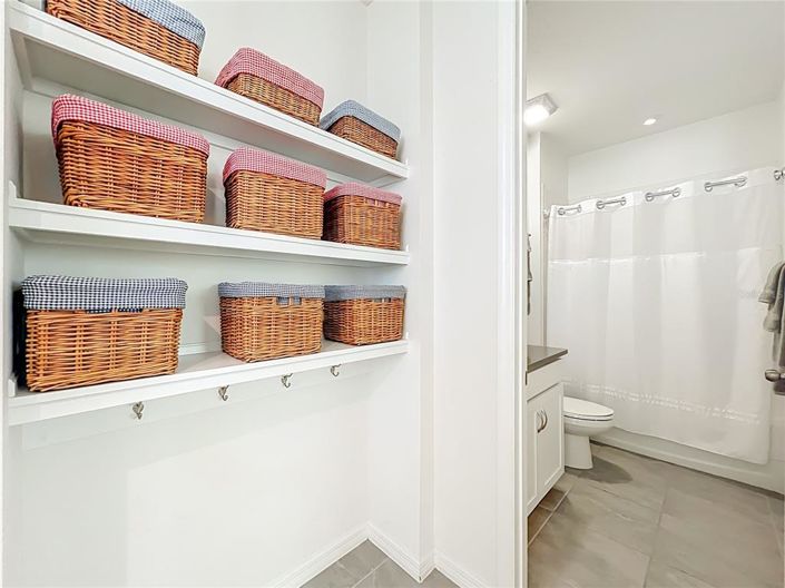 Image No.23-4 Bed Townhouse for sale