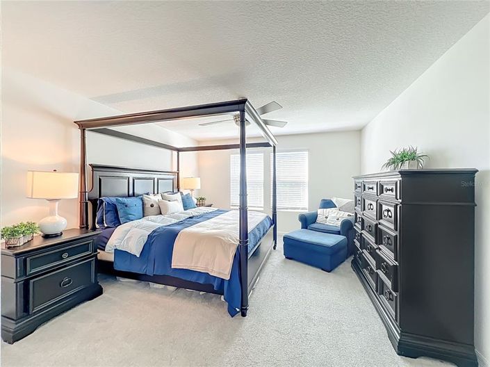 Image No.37-4 Bed Townhouse for sale