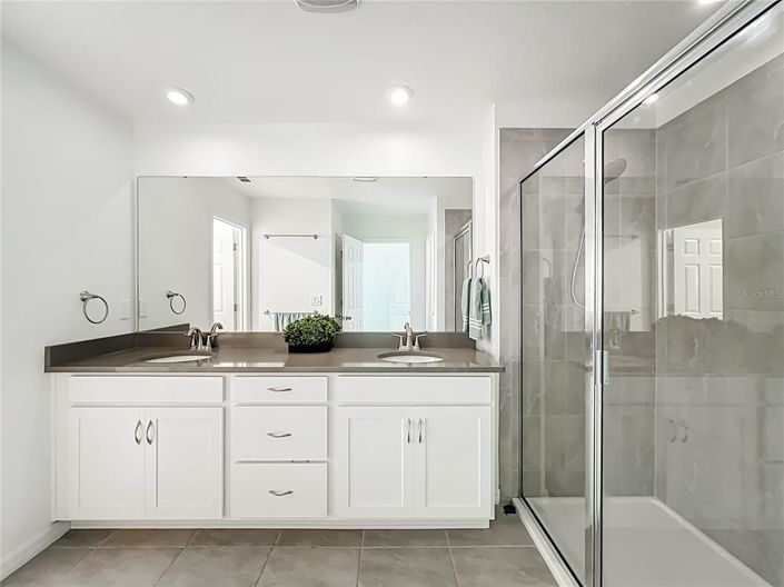 Image No.41-4 Bed Townhouse for sale