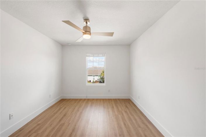 Image No.10-4 Bed House for sale