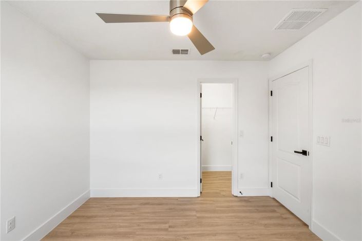 Image No.12-4 Bed House for sale