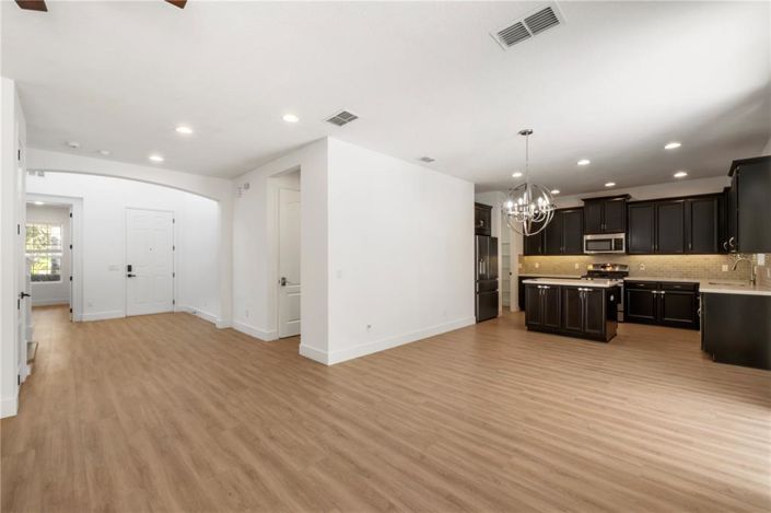 Image No.13-4 Bed House for sale