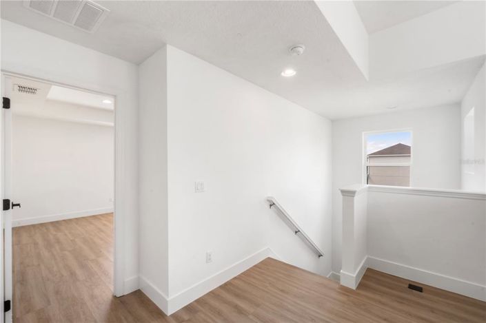 Image No.26-4 Bed House for sale