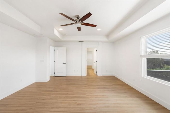 Image No.35-4 Bed House for sale