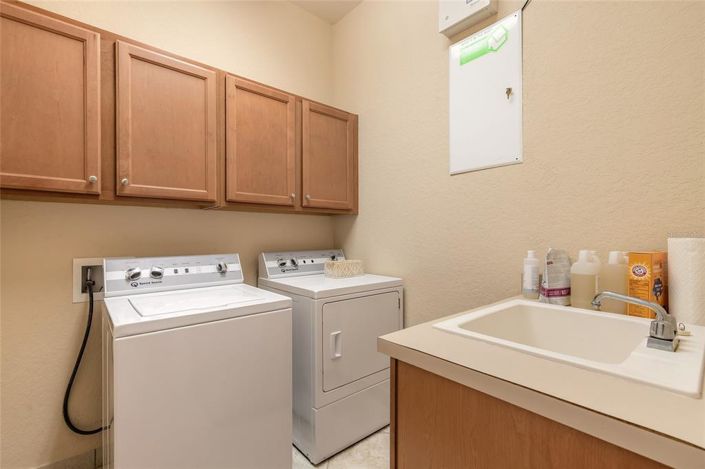 Image No.29-5 Bed House for sale