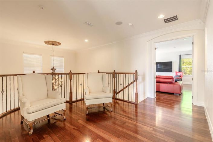 Image No.33-5 Bed House for sale