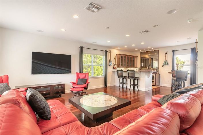 Image No.34-5 Bed House for sale