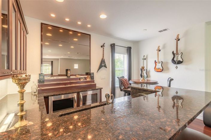 Image No.35-5 Bed House for sale