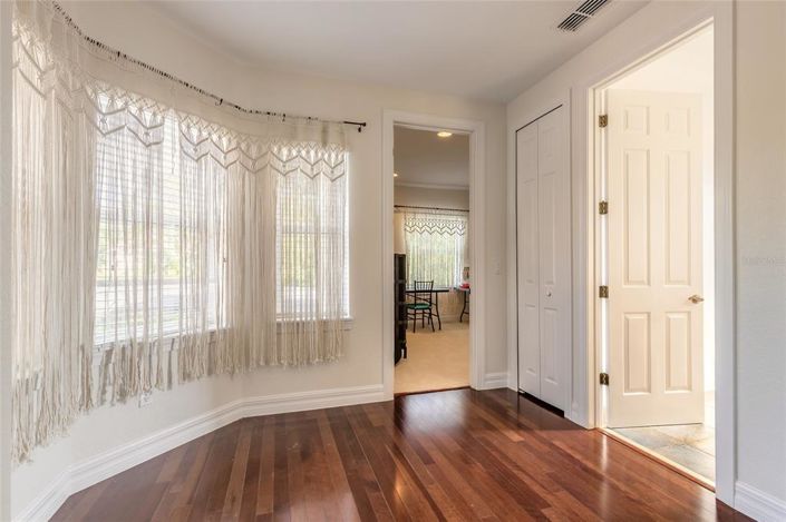 Image No.40-5 Bed House for sale