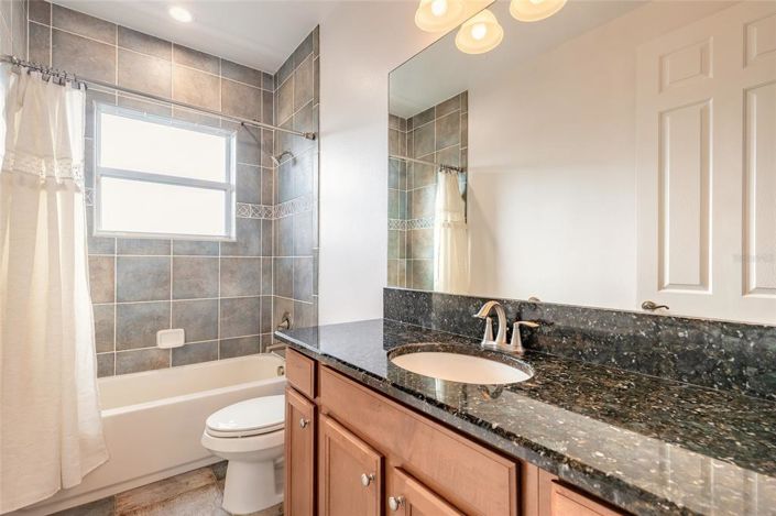 Image No.44-5 Bed House for sale