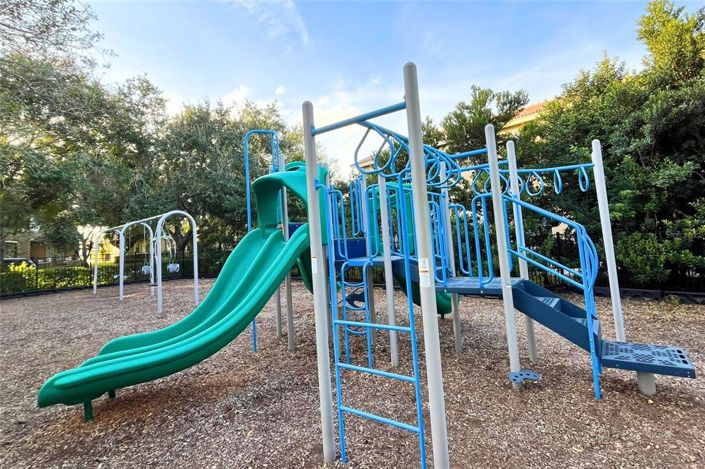 Image No.53-5 Bed House for sale