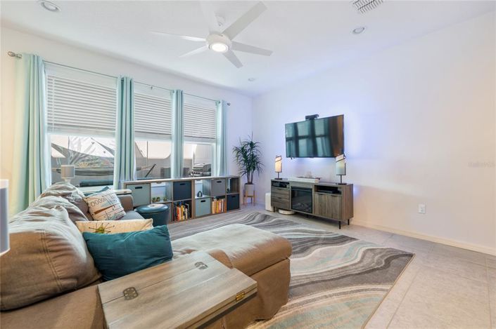 Image No.9-3 Bed Townhouse for sale