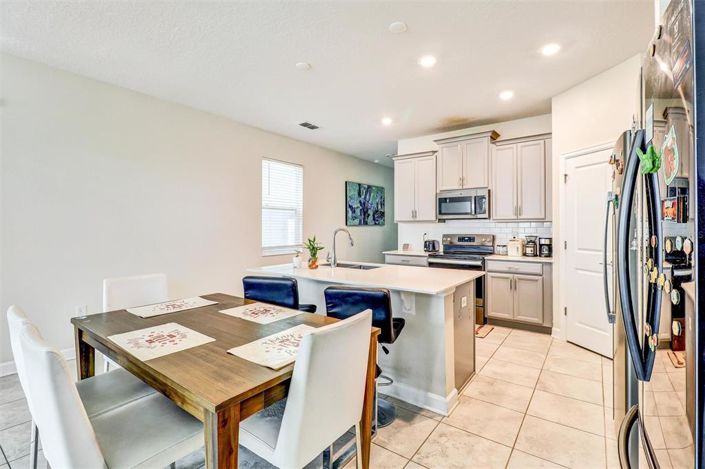 Image No.9-4 Bed House for sale