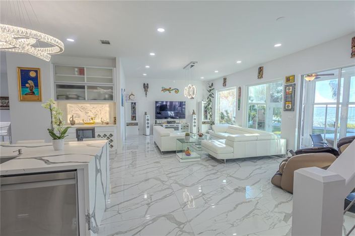 Image No.19-4 Bed House for sale