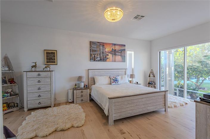 Image No.23-4 Bed House for sale