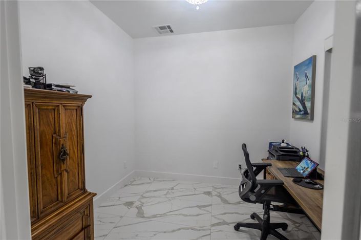 Image No.33-4 Bed House for sale