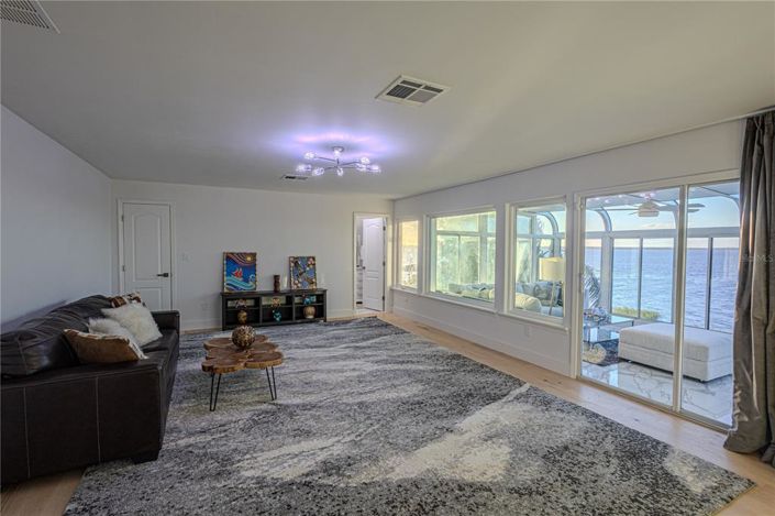 Image No.41-4 Bed House for sale