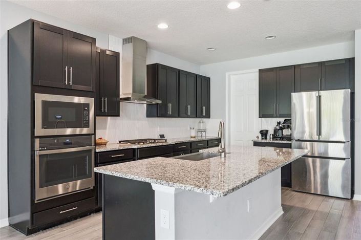 Image No.10-5 Bed House for sale