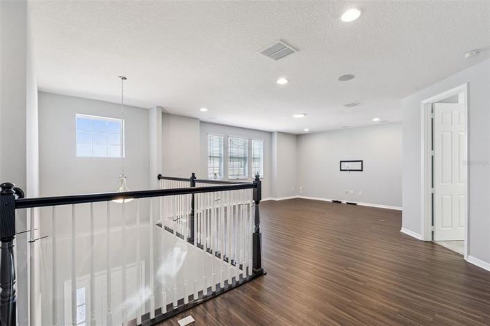 Image No.15-5 Bed House for sale