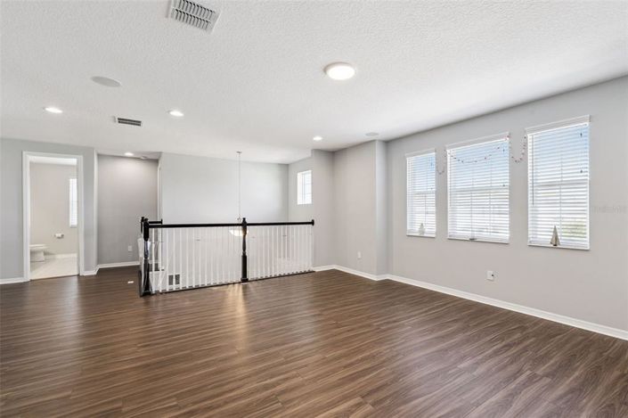 Image No.16-5 Bed House for sale