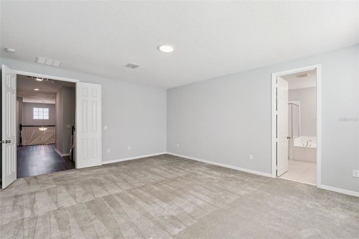 Image No.21-5 Bed House for sale