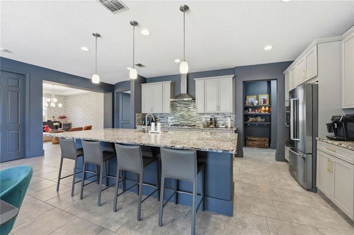 Image No.12-5 Bed House for sale