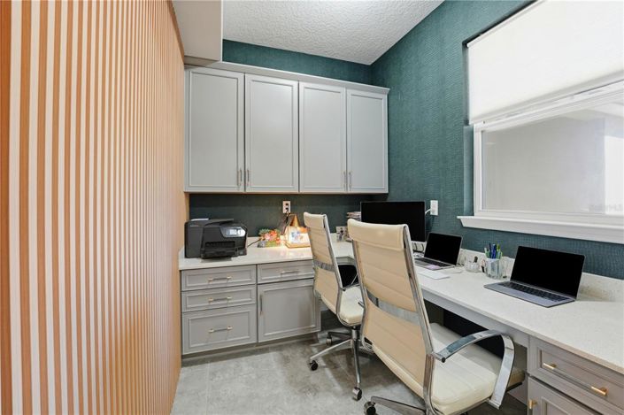 Image No.16-5 Bed House for sale