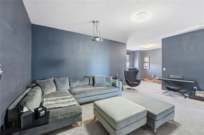 Image No.33-5 Bed House for sale