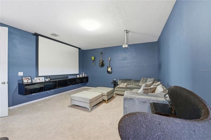 Image No.34-5 Bed House for sale