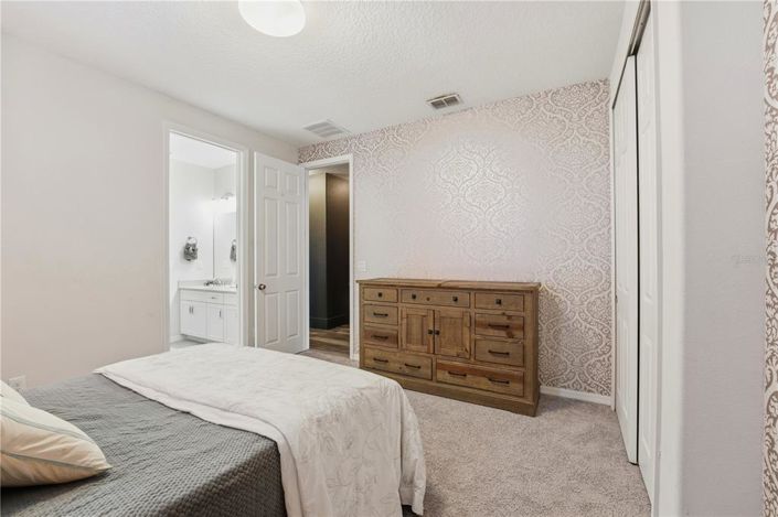 Image No.41-5 Bed House for sale