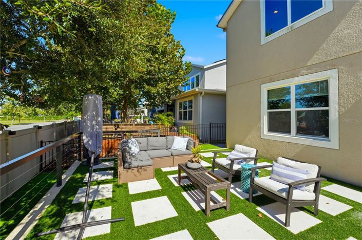 Image No.57-5 Bed House for sale