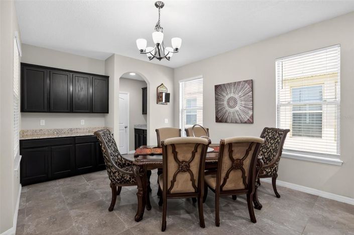 Image No.11-4 Bed House for sale