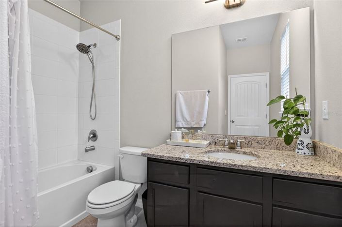 Image No.20-4 Bed House for sale