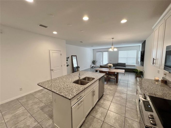 Image No.4-3 Bed Townhouse for sale