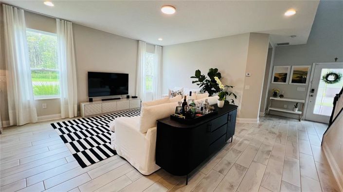 Image No.20-4 Bed House for sale