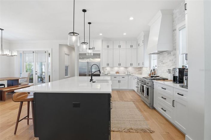 Image No.12-6 Bed House for sale