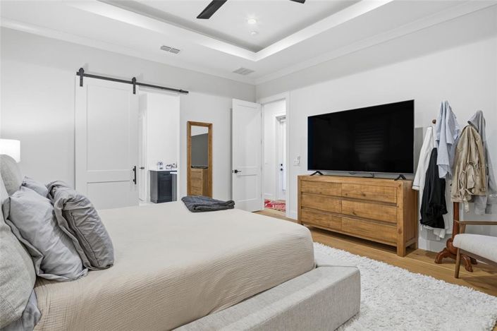 Image No.19-6 Bed House for sale