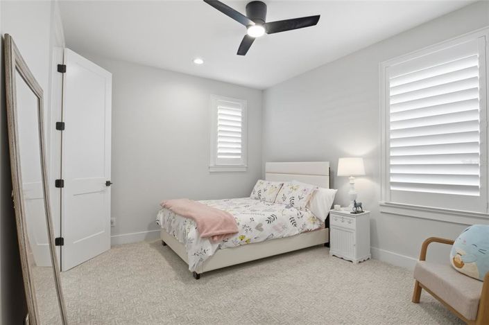 Image No.36-6 Bed House for sale