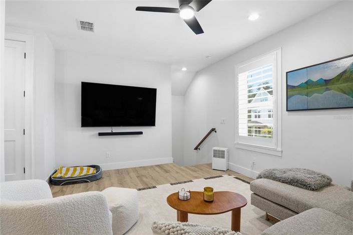 Image No.41-6 Bed House for sale