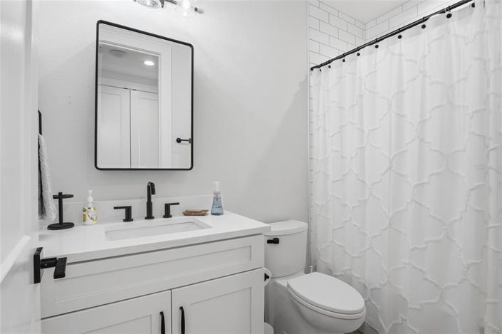 Image No.43-6 Bed House for sale