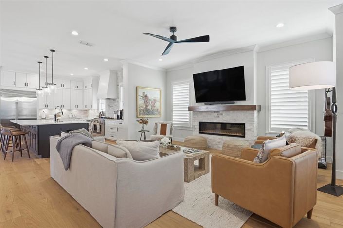 Image No.6-6 Bed House for sale