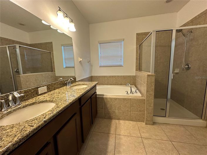 Image No.19-3 Bed House for sale