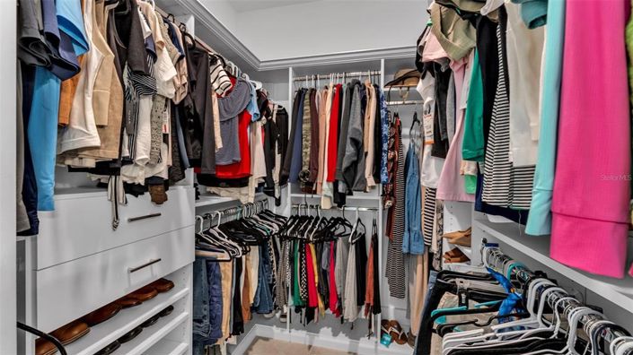 Image No.13-4 Bed House for sale