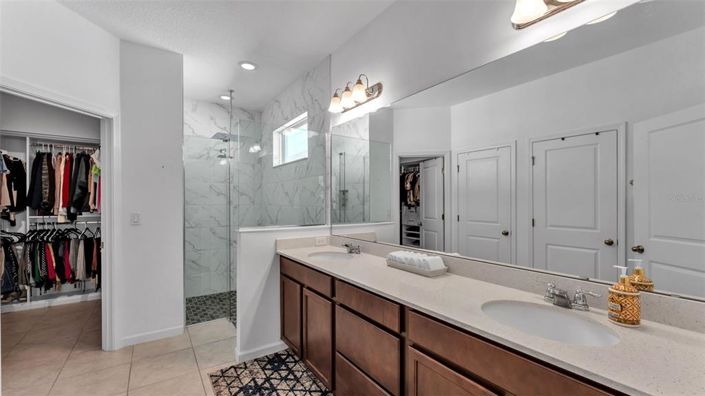 Image No.14-4 Bed House for sale